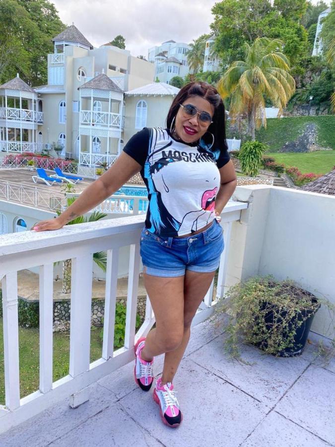 Chill On The Hill Apartment Ocho Rios Exterior foto
