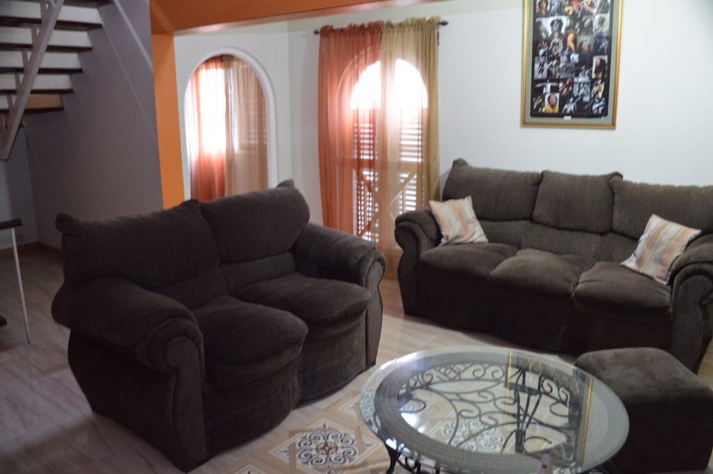 Chill On The Hill Apartment Ocho Rios Exterior foto
