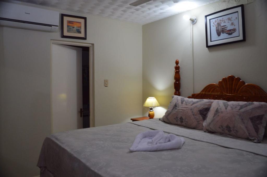 Chill On The Hill Apartment Ocho Rios Exterior foto